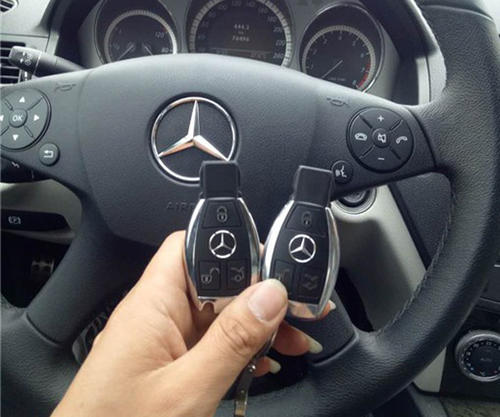 <span>配汽车遥控、钥匙</span>